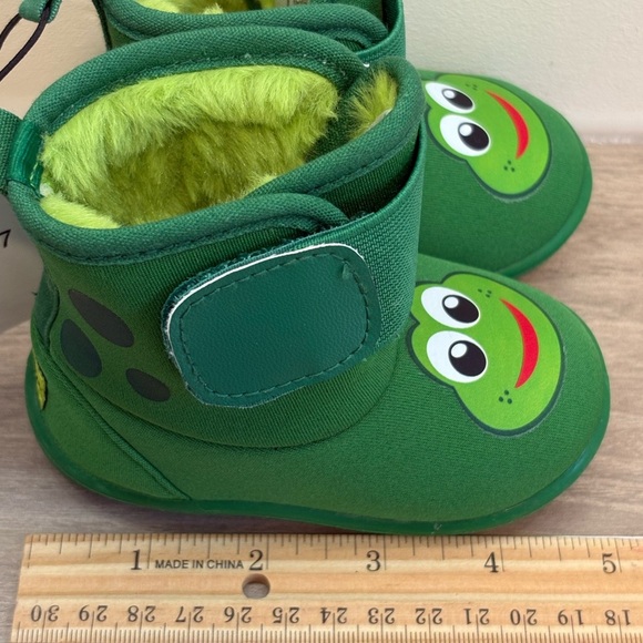 Western Chief Fritz Pollywog Frog Baby Boots - Picture 9 of 10